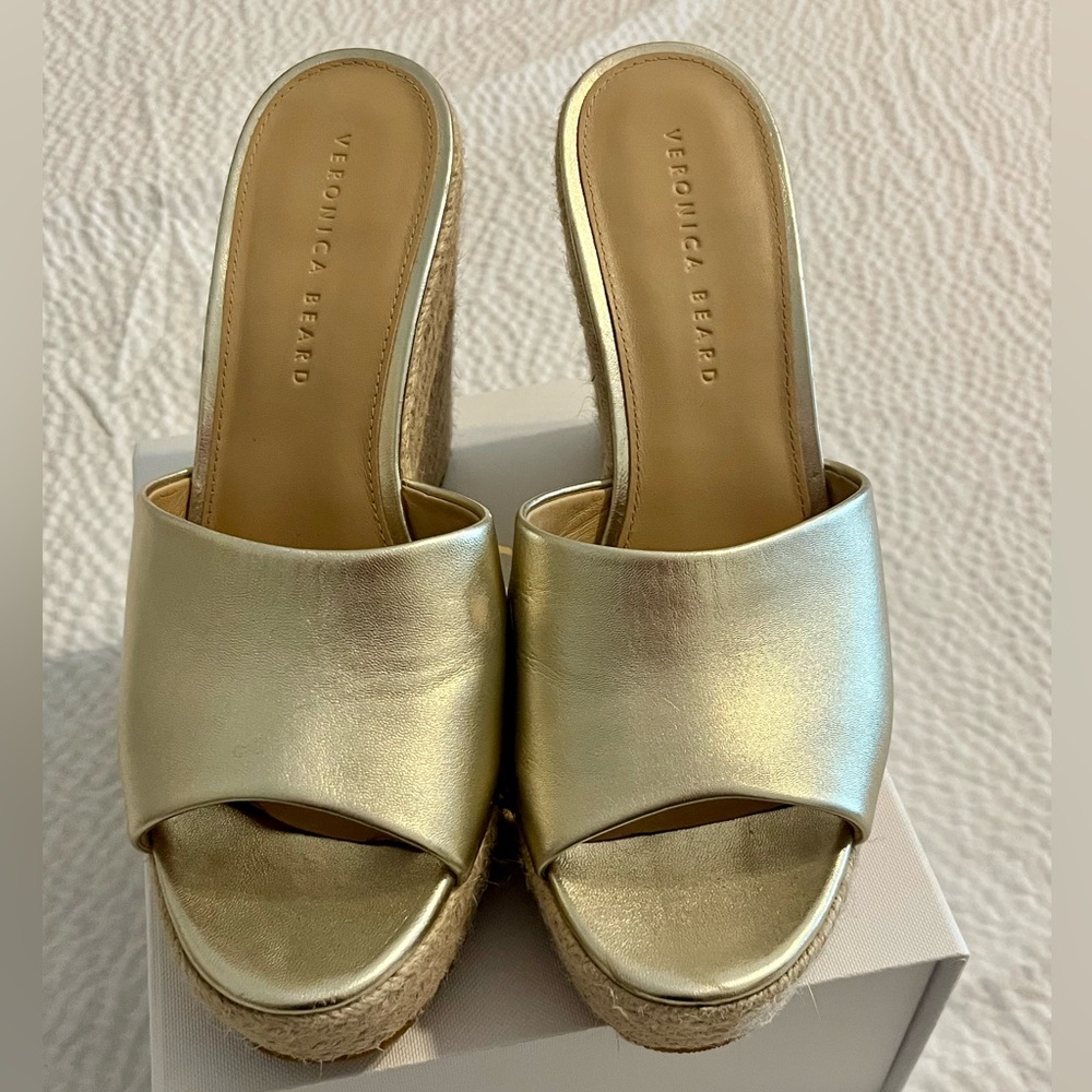 Veronica Beats Gold Wedges